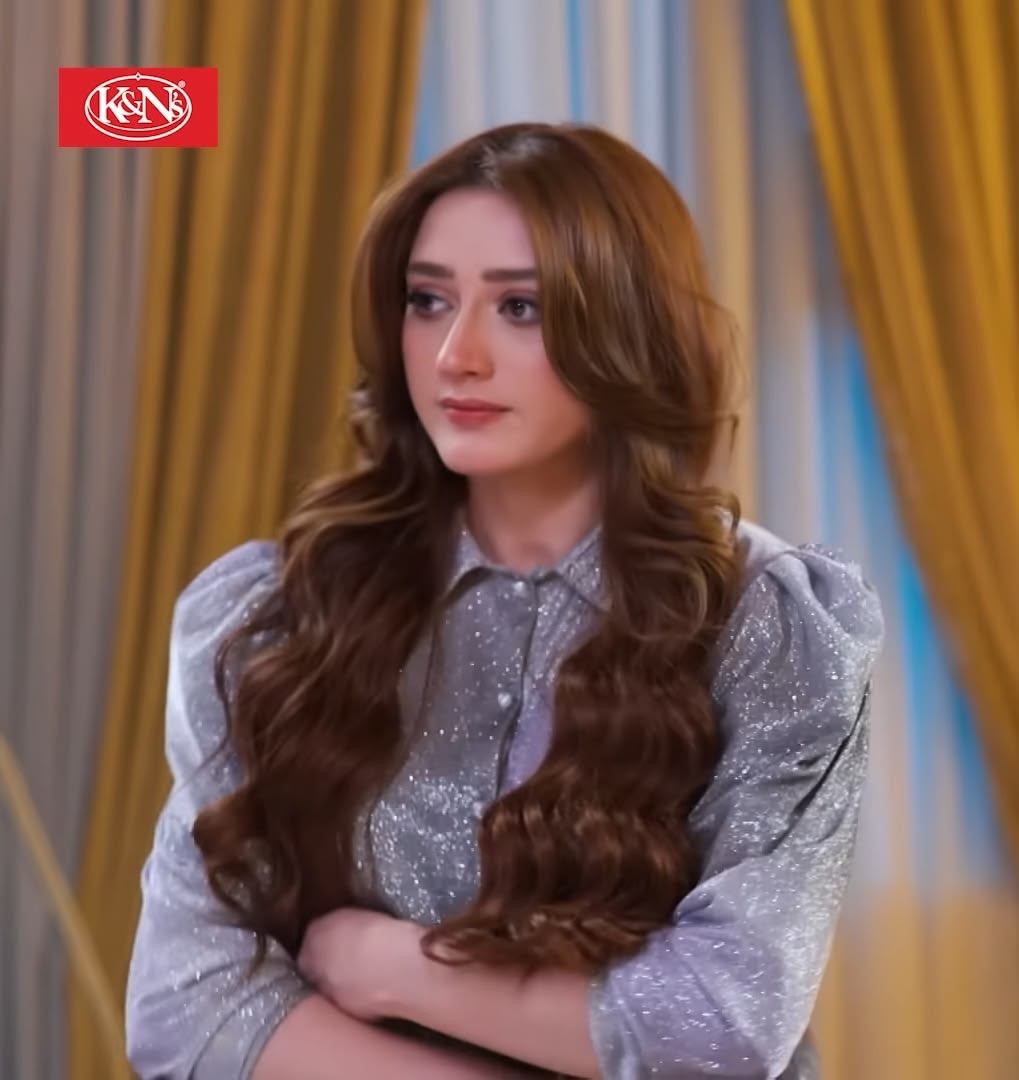 Momina Iqbal Biography – Age, Husband, Net Worth, Dramas & More
